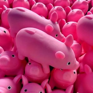 Popular Xiaohongshu Pink Lara Pig Stress-Relief Slow-<b>Rebound</b> Pull Plush Squeeze Toy for 4-10 Years Old Wholesale - Product Image 4