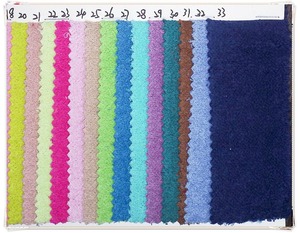 Patrón de diseño personalizado 100% tela de toalla de rizo de poliéster por metros técnica tejida absorbente de humedad de doble cara al por mayor - Product Image 3
