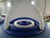 Bar mobile flottant personnalisé en mer, tente à plateforme de bar gonflable, plate-forme à vin gonflable en PVC en mer.