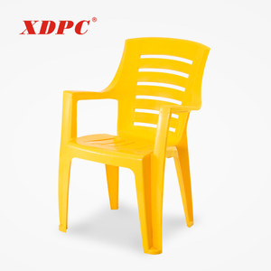 كرسي حديقة في الهواء الطلق بأرخص سعر من البلاستيك رخيص الثمن مزود بذراع - Product Image 2