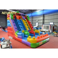 Château gonflable commercial avec toboggan sec et structure de saut pour enfants