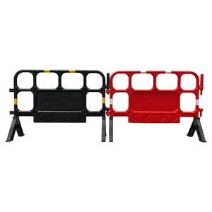 Barrera de Tráfico Reflectante Prismática de Alta Intensidad HDPE/PE Roja de 1400 mm, IP22, No Llenable con Agua, para Obras Viales - Product Image 2