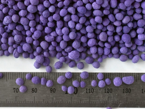 Fertilizante Compuesto de Liberación Lenta Tianda NPK15-5-20 con 60% de Pureza <span class=keywords><strong>para</strong></span> el Crecimiento de Cítricos, Uvas y Tomates, Origen Shandong - Product Image 1
