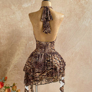 Robe mini imprimé léopard à col en V et dos nu, taille empire, coupe ajustée, silhouette crayon, sans manches, style bouffant, décontractée, respirante, pour l'été - Product Image 5