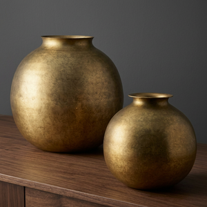Vase de table en laiton fait main, design minimaliste, finition dorée, ensemble de deux vases décoratifs - Product Image 4