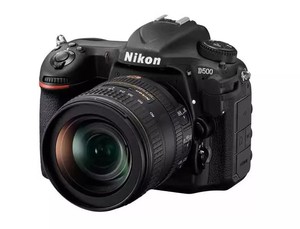 ชุดกล้อง DSLR รุ่น <span class=keywords><strong>D500</strong></span> DX Format APS-C CMOS พร้อมเลนส์ซูม AF-S 18-55 มม. VR ความละเอียด 20.9MP ถ่ายวิดีโอ 4K เหมาะสำหรับถ่ายภาพสัตว์ป่า กีฬา และภาพถ่ายในชีวิตประจำวัน - Product Image 2