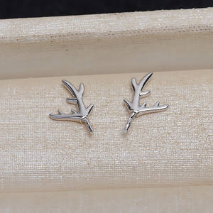 Bandeja de Accesorios para Pendientes Colgantes de Moda, Hechos a Mano, Plata S925, Perla Barroca, Astas de Ciervo con 1 Par de Cuernos de Demonio 4375 - Product Image 3