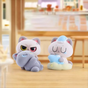 Peluche Sorpresa Little Siam Second Bullet, Adorable Adorno para Escritorio, Regalo al por Mayor - Product Image 4