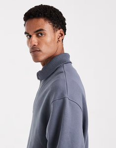 <span class=keywords><strong>Felpa</strong></span> con Cappuccio Personalizzata a Coste con Logo, Mezza Zip e Collo ad Imbuto per Uomo in <span class=keywords><strong>Grigio</strong></span> <span class=keywords><strong>Scuro</strong></span> - Product Image 3