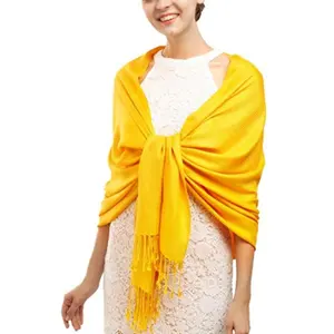 2022新款250克纯色围巾女式羊绒手感包裹披肩黄色豪华围巾女头巾