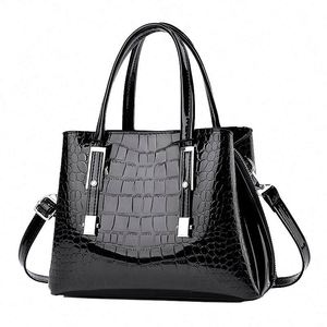 2025 Hottest Selling Metallic Handmade Clutch Bag for WomenEvening Crochet Pouch Bag - Product Image 3