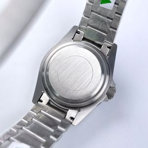 Reloj de Buceo Mecánico con Correa de Acero Inoxidable, Resistente al Agua 30 bar, Movimiento Automático de Lujo, Diseño Deportivo con Agujas - Product Image 2
