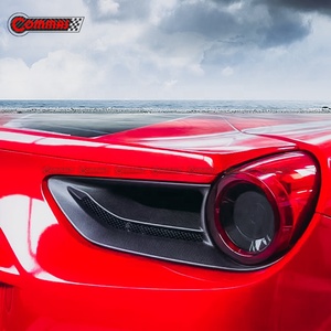 Couvre-feux arrière de style capot en fibre de carbone sèche de qualité supérieure pour Ferrari 488 - Product Image 2