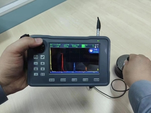 Détecteur de défauts ultrasonique intelligent NDT avec cartes DAC AVG B Scan et jauge d'épaisseur A/B Scan - Product Image 2