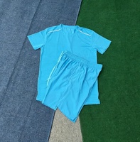 Ensemble de sport d'été léger à séchage rapide pour hommes et femmes, avec logo personnalisé, respirant, pour l'entraînement physique, t-shirt et short de sport