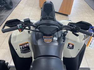 รถเอทีวีรุ่นใหม่ปี 2021 Renegade X mr 570 976 ซีซี ควอดไบค์ Rotax 48 แรงม้า ระบบหัวฉีด EFI ระบายความร้อนด้วยน้ำ แบบ Snorkeled V-Twin ระดับพรีเมียม สำหรับขับขี่ออฟโรด - Product Image 6