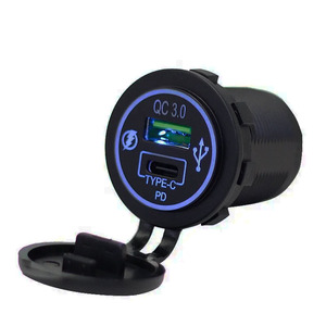 Prix de gros étanche <span class=keywords><strong>12V</strong></span> 24V Marine Bateau Moto Type C <span class=keywords><strong>Prise</strong></span> <span class=keywords><strong>USB</strong></span> QC3.0 <span class=keywords><strong>Prise</strong></span> chargeur rapide voiture - Product Image 2