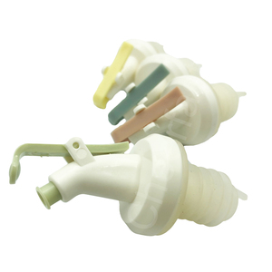 Tapón de botella de vinagre de aceite, dispensador de boquilla a prueba de fugas, dispensador de vertedor de aceite, dispensador de plástico blanco, novedad - Product Image 6