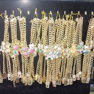 Pulsera al por mayor para mujer, de cadena cubana gruesa, con circonitas, chapada en oro de 14K, de latón, con diseño de oso de peluche, de cobre, para regalos - Product Image 1