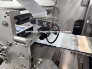 BG600 silicone pansement pâte <span class=keywords><strong>Patch</strong></span> Pad plâtre IV PU pansement infusion pâte pochette 4 côtés joint Machine à emballer - Product Image 6