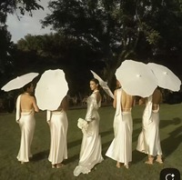 Parapluie en papier blanc uni de forme irrégulière, très demandé, pour décoration de mariage, accessoire photo et accessoires de spectacle