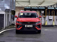 Coolray, mobil setir kiri buatan China, tersedia dalam versi manual tanpa sunroof dan cukup terjangkau.