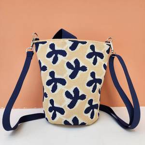 Sacs seau tendance 2025 de créateurs chinois, sacs à main mode <span class=keywords><strong>femme</strong></span> en polyester, capacité 3L+, produits en gros - Product Image 5