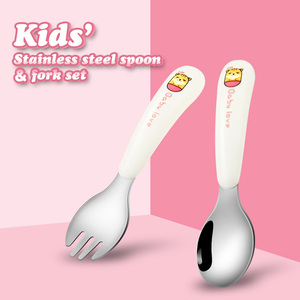 Cuchara de acero inoxidable para niños lindos de grado alimenticio, juegos de <span class=keywords><strong>cubiertos</strong></span> para niños, juego de tenedor y cuchara plateados - Product Image 4
