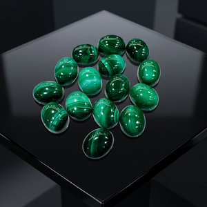 หินอัญมณีทรงหลังเบี้ย8x10มม. ได้รับการรับรองจาก Malachite ธรรมชาติ - Product Image 1