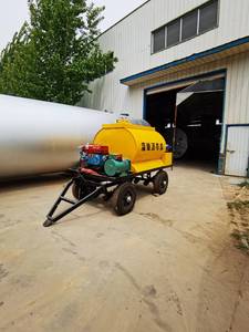 Petit pulvérisateur d'asphalte monté sur remorque 3000L distributeur de <span class=keywords><strong>bitume</strong></span> pour le scellement et l'entretien des fissures - Product Image 3