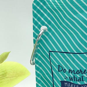 Bolsa de sellado térmico ligera con impresión personalizada, Bolsa duradera a prueba de fugas, bolsa de pie con pico con asa para agua líquida - Product Image 3