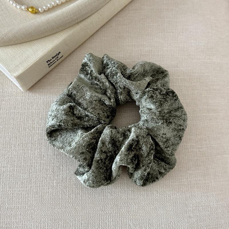 สีเขียวอ่อน