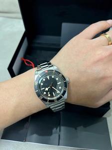 นาฬิกาข้อมือแบรนด์แฟชั่นหรู กันน้ำ รับผลิตแบบ OEM ODM พร้อมฟังก์ชั่นวันที่และวันในสัปดาห์ ระบบจักรกลอัตโนมัติ - Product Image 5