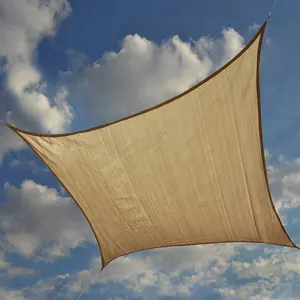 Tissu d'ombrage HDPE 85% Sun Blocage Triangle Shade Sail Car Park Sun Shade