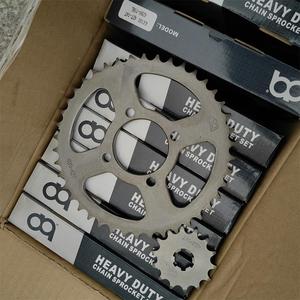 Pignon de <span class=keywords><strong>moto</strong></span> de remplacement neuf pour boîte de vitesses OEM/DQ Marque AX100 Ensembles de chaîne et de pignon Pièces détachées de <span class=keywords><strong>moto</strong></span> - Product Image 3
