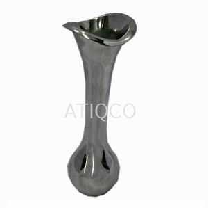 Meilleure vente de vase à fleurs en fer de luxe au design moderne coulé au sable par l'aluminium indien pour la décoration murale de la maison - Product Image 4