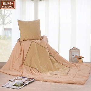 Coussin de voiture Yisidan en tissu floqué, couleur unie, broderie, coussin de dossier avec rembourrage en soie pour utilisation en voiture - Product Image 3