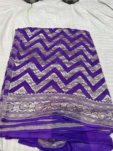 Auténtico Saree de Chiffon Georgette Puro, Tejido Semimanual, Suave y Fluido, con Detalles Tradicionales Intrincados, Ideal para Fiestas - Product Image 3