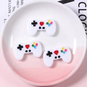 Hot bán nhân tạo thiết kế phẳng trở lại nhựa cabochons với khoan lỗ ngang cho giao diện điều khiển trò chơi điều khiển & lưu niệm sử dụng - Product Image 5