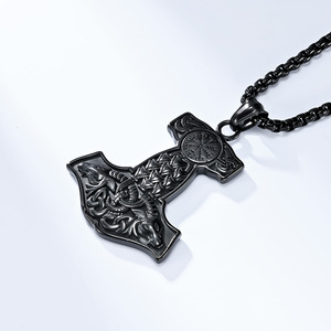 Collar de acero de titanio con cabeza de carnero vikinga retro de estilo nórdico y martillo de Thor, un artículo popular en el comercio electrónico transfronterizo, perfecto para - Product Image 4