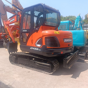 รถขุด DOOSAN DX55 5.5 ตัน เครื่องยนต์ยันม่าร์ ปั๊มไฮดรอลิก Doosan Mottrol วาล์ว KYB ชั่วโมงการใช้งานต่ำ สภาพ 90% ปี 2023 พร้อมวิดีโอ - Product Image 6