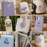 Autocollants holographiques personnalisés à motifs de dessins animés, résistants aux UV, imperméables, découpés au laser, avec logo brillant imprimé, autocollants adhésifs