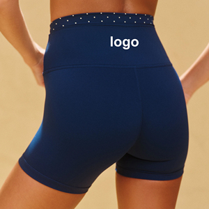 Ropa Deportiva Personalizada de Secado Rápido con Diseño de Puntos en Contraste, Brasier Integrado, Shorts de Yoga Ecológicos para Gimnasio - Product Image 5