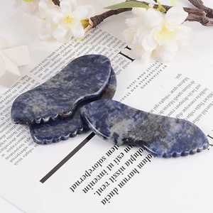 Outil Gua Sha en Sodalite, Nouvelle Planche de Massage à Dents de Scie pour le Visage, le Cou et le Corps, Masseur de Beauté en Pierre Naturelle pour Soins de la Peau - Product Image 5