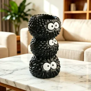 Vase à fleurs en résine noir créatif personnalisé en gros, motif monstre mignon et moelleux, décoration d'intérieur, cadeau, ornement - Product Image 3