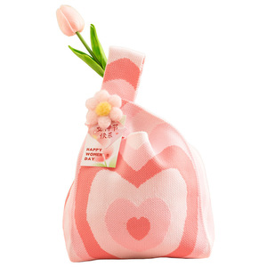 Bouquets de tulipes pour la Fête des Mères, un coffret cadeau pratique pour votre petite amie ou votre mère de conte de fées, avec sac fourre-tout décoratif en tricot. - Product Image 5