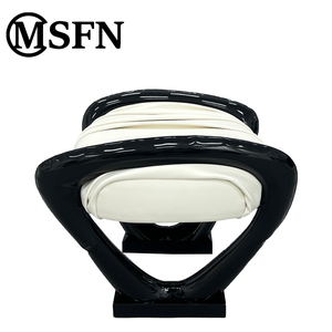 Taburete Decorativo Escultural Moderno de Diseño Original MSFN, Asiento Tapizado, Estructura Metálica Curva, Silueta Geométrica, para Apartamento o Dormitorio - Product Image 6