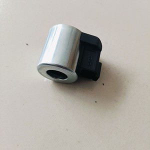 Bobine d'électrovanne Hyundai ZGAW-00008 pour excavatrice 305-9T 385VS - Product Image 1