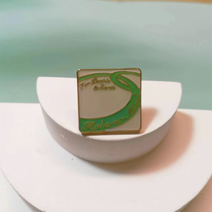 Nhà Sản Xuất Thiết Kế Dễ Thương Vẻ Đẹp Phong Cách Mới Pin Huy Hiệu Sáng Tạo Quyến Rũ Kim Loại Pin Huy Hiệu - Product Image 3