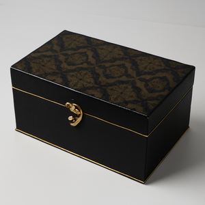 लक्जरी चुंबकीय कॉस्मेटिक बॉक्स. कठोर मैट लैमिनेशन के साथ प्रीमियम उपहार सेट, उपहार, शादी और विशेष अवसरों के लिए एकदम सही - Product Image 5